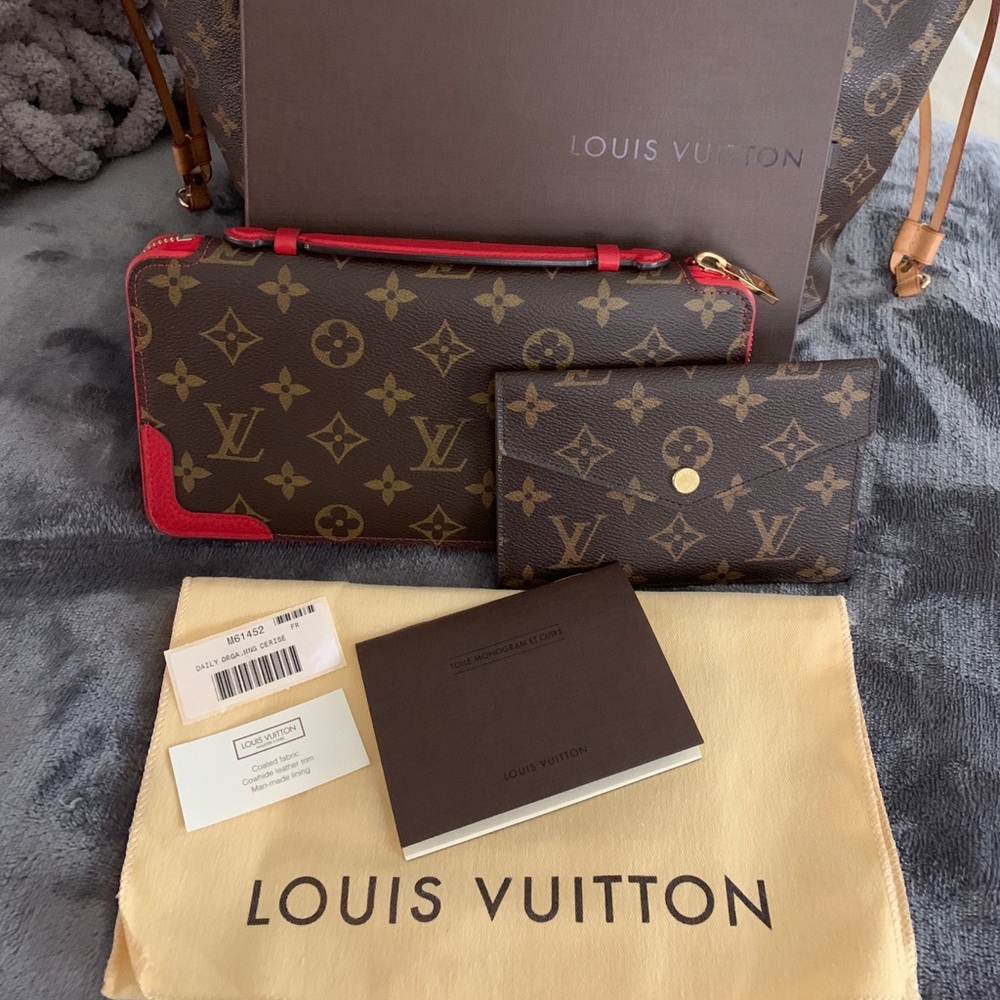 ❤️TRADED❤️Louis Vuitton daily organizer